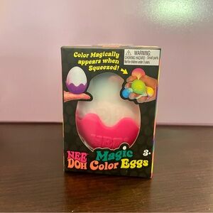 NEE DOH Magic Color Egg
Pink bottom NEW UNOPENED